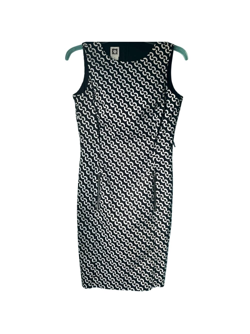 Anne Klein Size 4 Woman's black & white Pocketed Dress